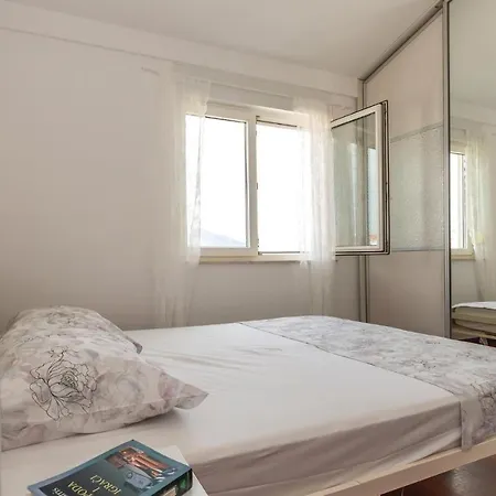 شقة Two-bedroom In Metković