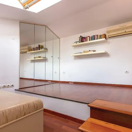 Two-bedroom In شقة *